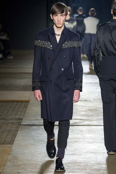 Look 55